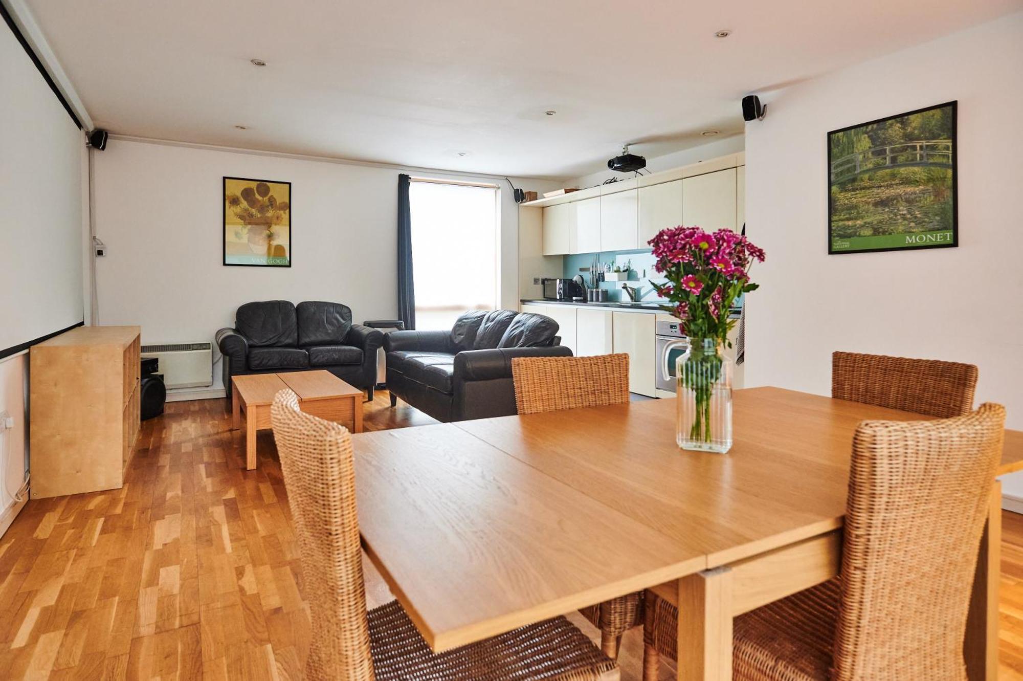 Bright 2 Bedroom Flat In Old Street With Balcony Londres Exterior foto